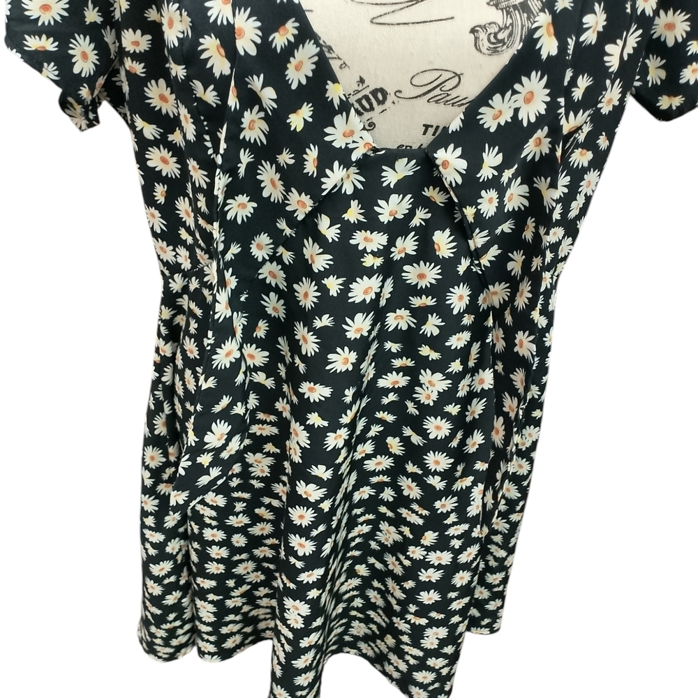 SHEIN Black and White Floral Mini Dress - Picture 2 of 4